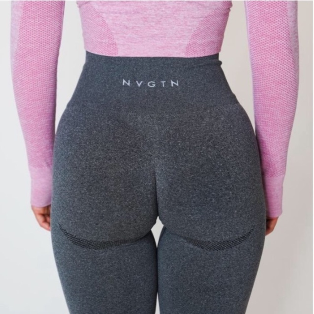 NVGTN Leggings- Black speckled marl size Medium